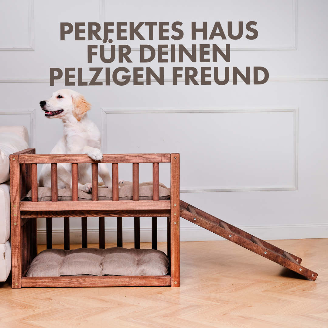 Hundebett-Plattform aus Holz mit zwei Kissen